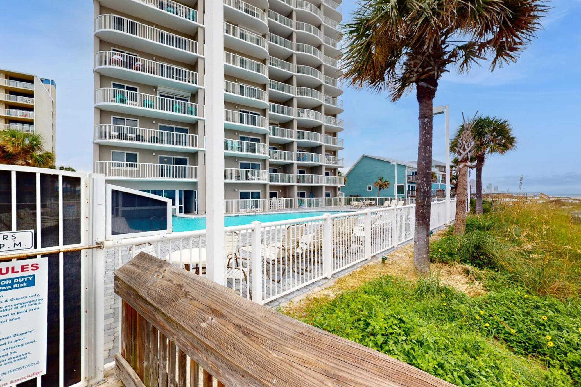 Tradewinds 601 Apartment *