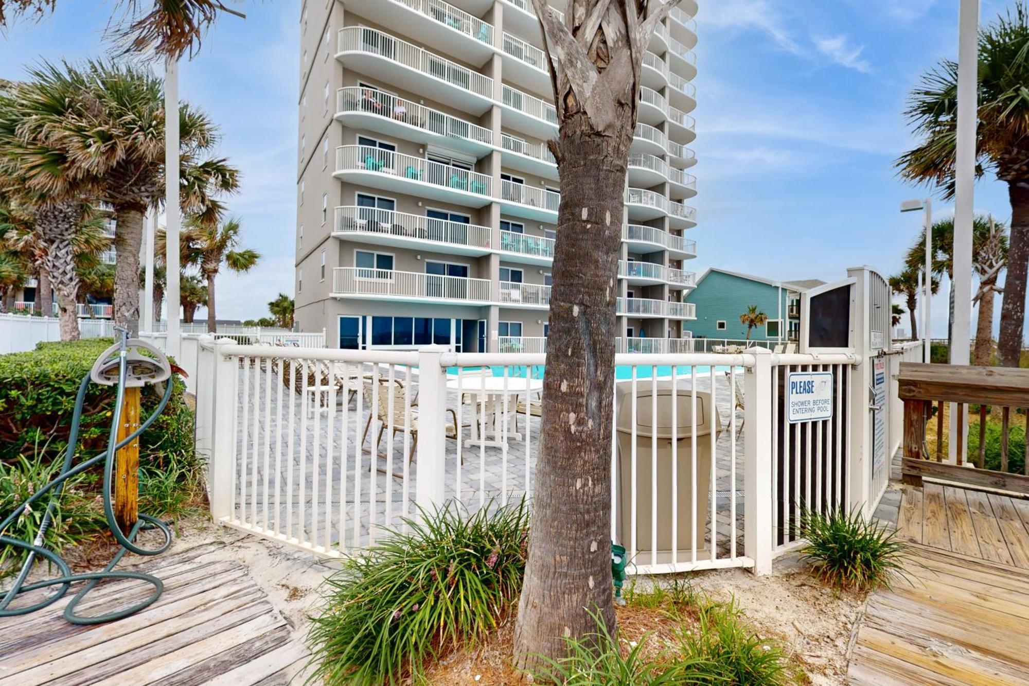 Tradewinds 601 Apartment