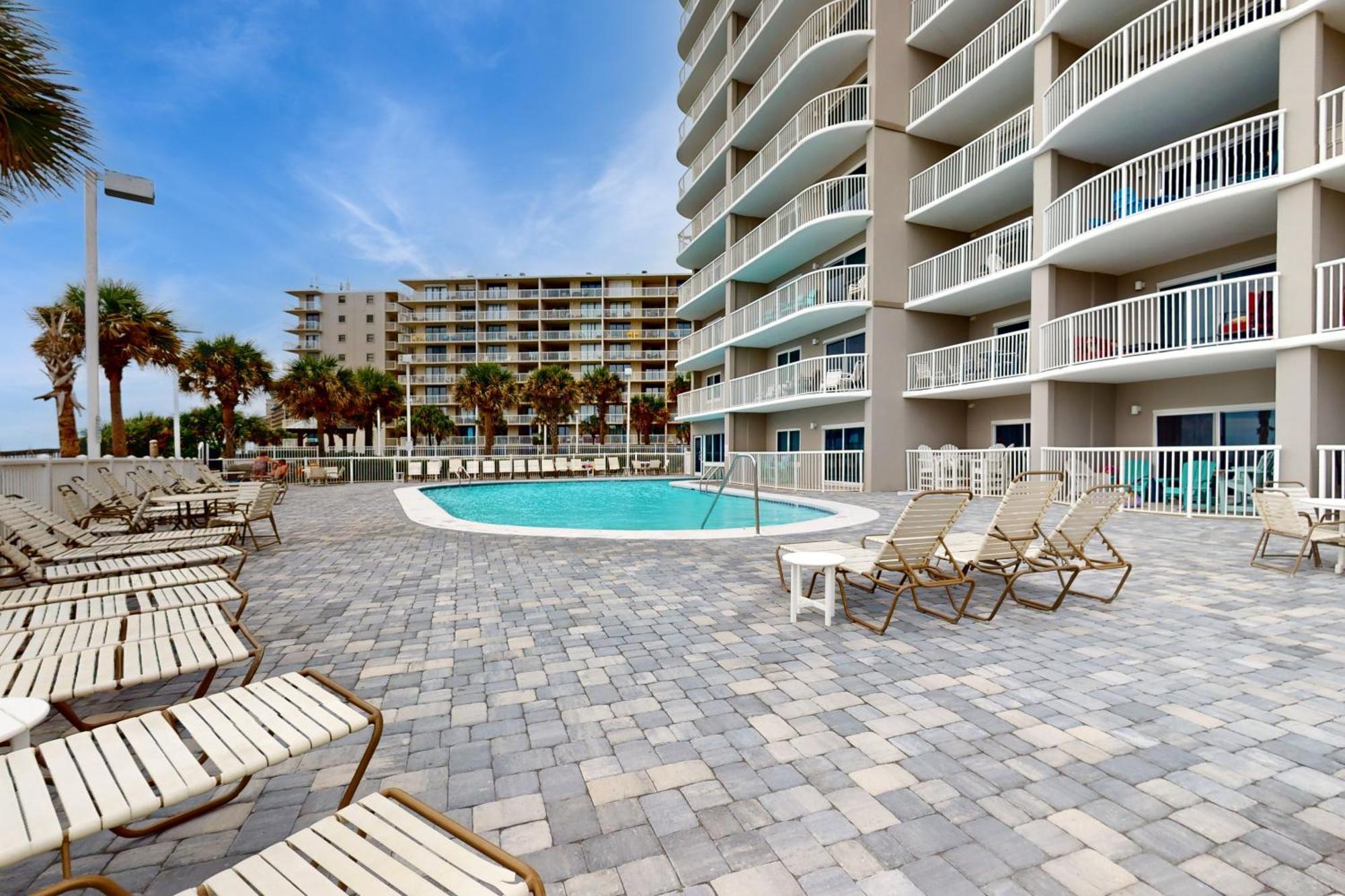 Apartment Tradewinds 601 *